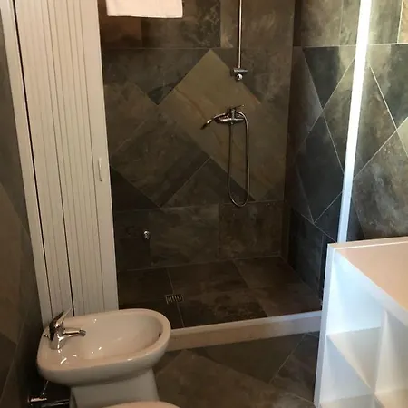 Bed & Breakfast 101 3*